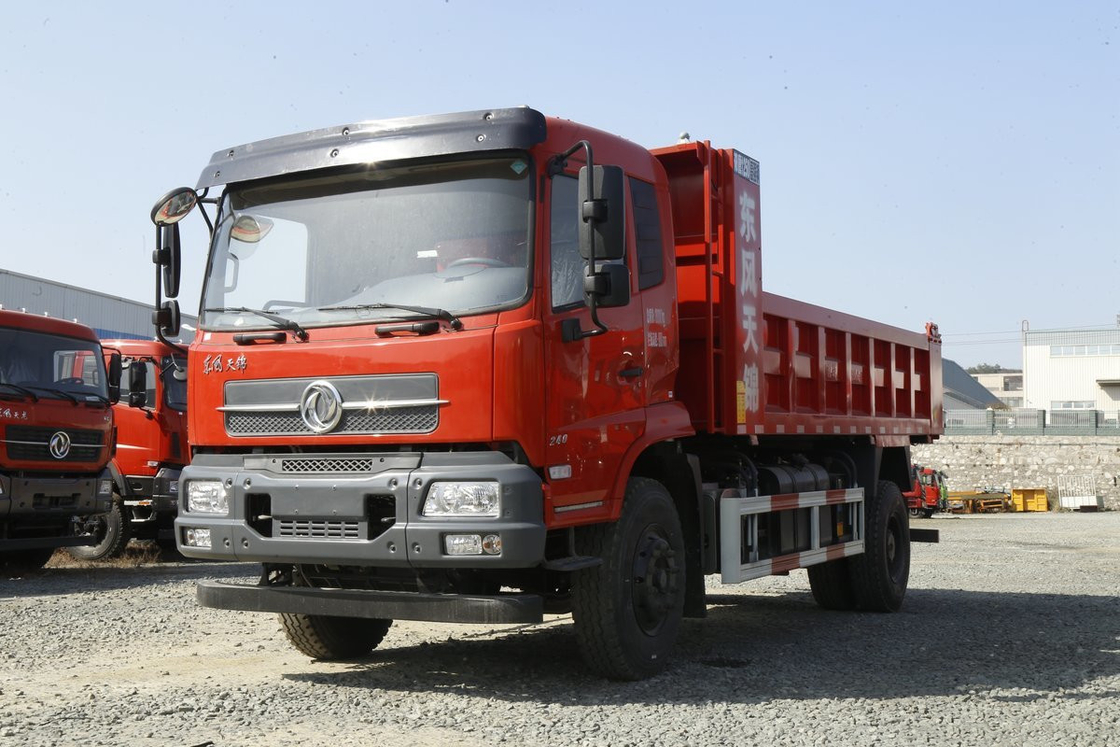 2nd Hand Dump Truck Kondisi Baik 8 - 10 Ton Merek Dongfeng 4x2 Truk Ringan 160hp