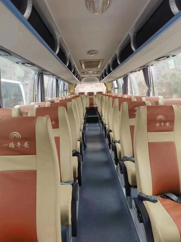 Bus Pelatih Yutong Bekas ZK6110 51 Kursi Kemudi RHD Tahun 2013 Bus Mewah Bekas