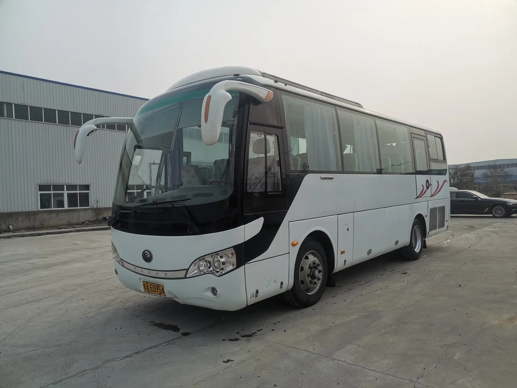 Bus Bekas Yutong Bus 45 kursi 2 + 3 tata letak Mesin Yuchai Jendela Segel 162kw ZK6888