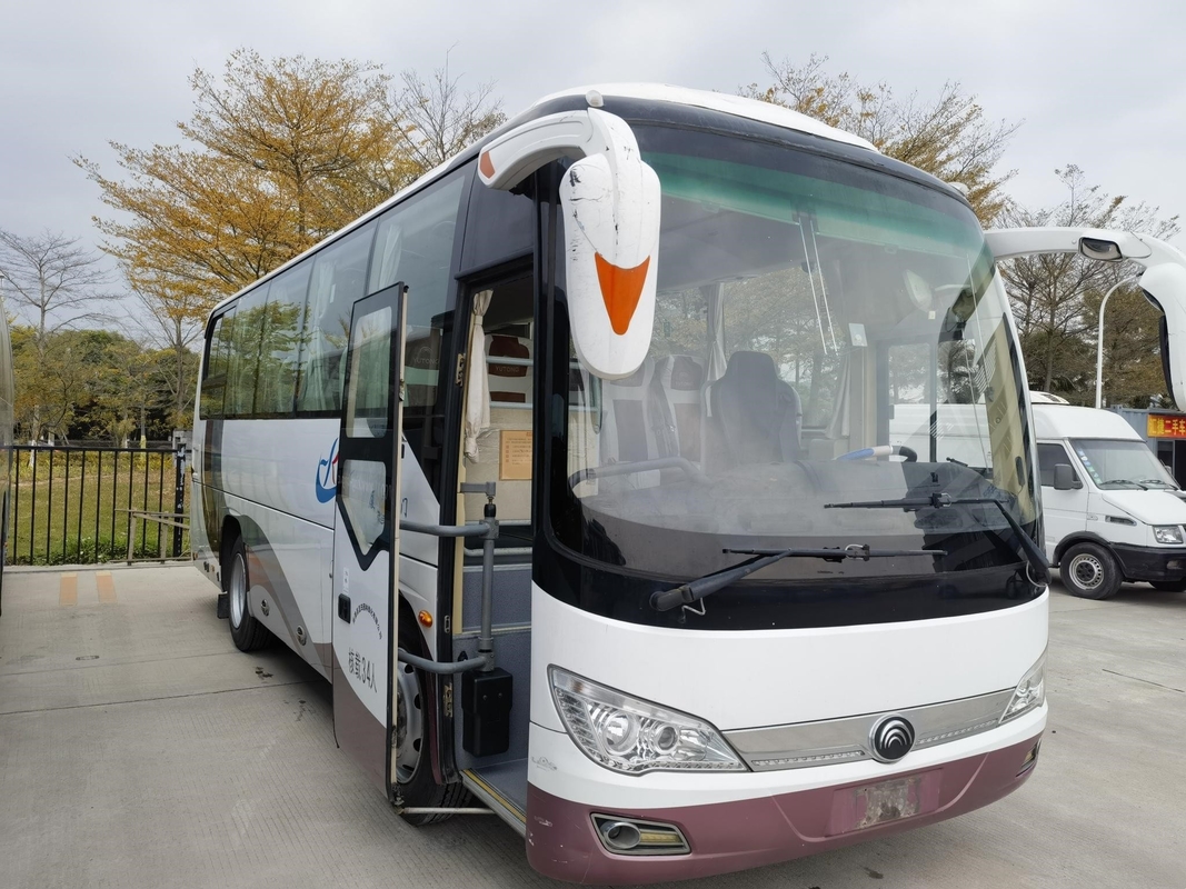 Pelatih Motor Bekas Yutong Bus ZK6816H5Y 34 Kursi Pendingin Udara Mesin Yuchai Bekas