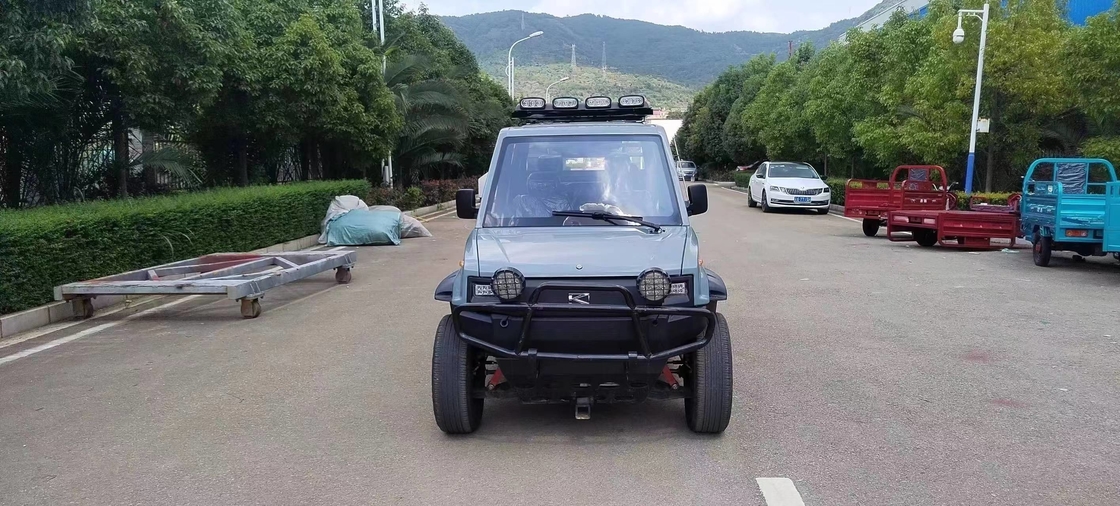 Truk Pickup Listrik 4x4 Gambar Terbalik 4 Pintu Jendela Pickup Listrik Off Road 4 Kursi
