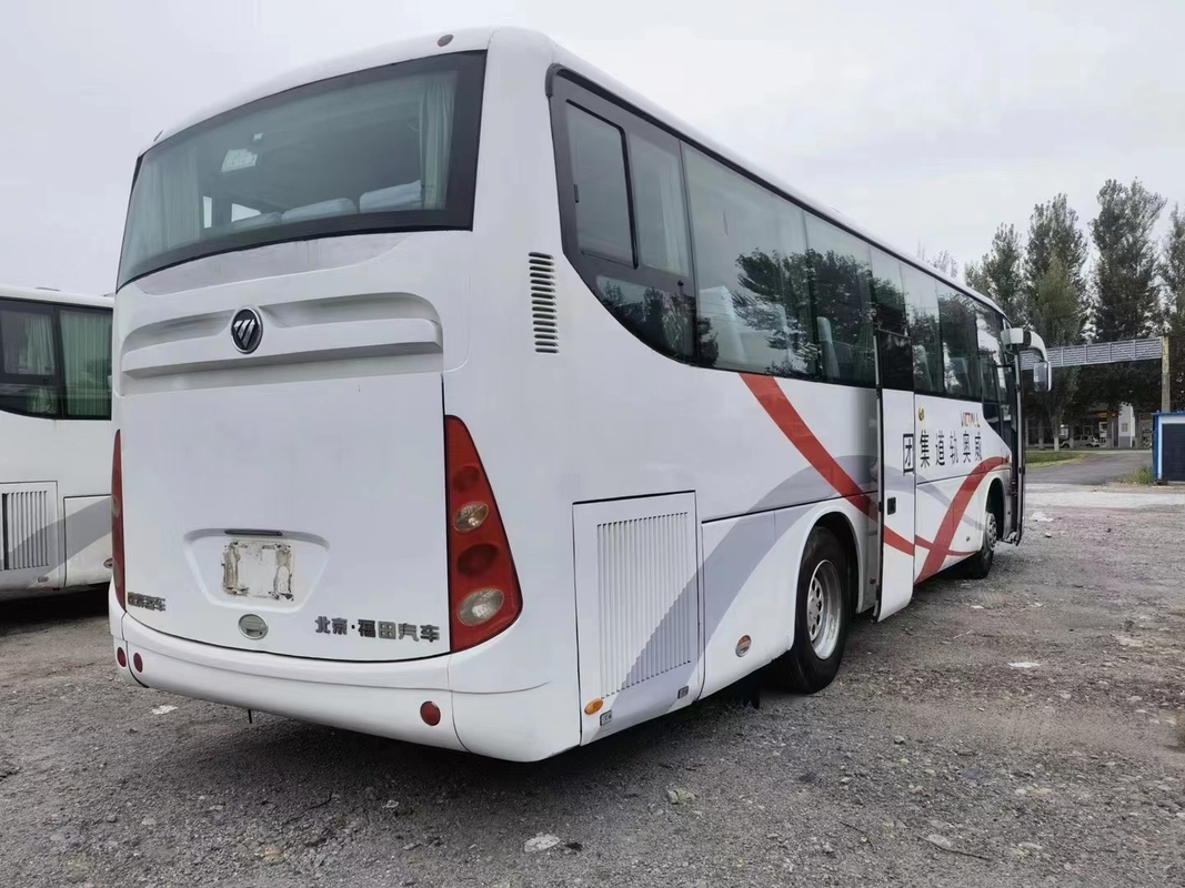 Bus Perjalanan Bekas Bus Foton Bekas BJ6103 Mesin Weichai 55 Kursi 2+3 Tata Letak Warna Putih