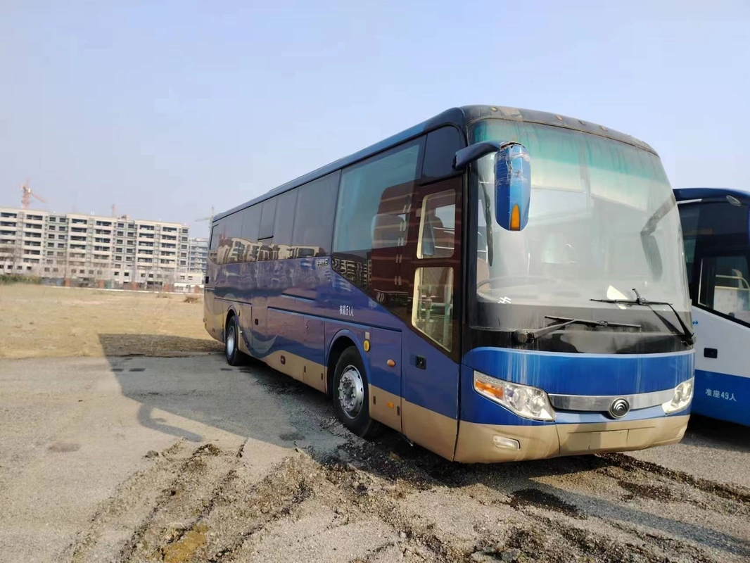 Bus Penumpang Bekas 51 Kursi Pintu Ganda Suspensi Pegas Daun Mesin Weichai Bus Tong Muda