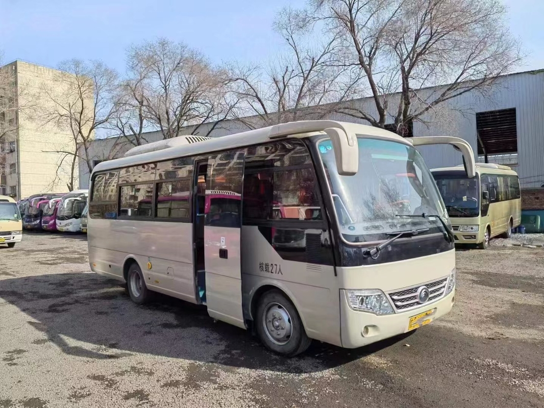 Mesin Yuchai Depan Bus Penumpang Bekas Tahun 2017 Second Hand Yutong Bus Sliding Windows 27 Seats