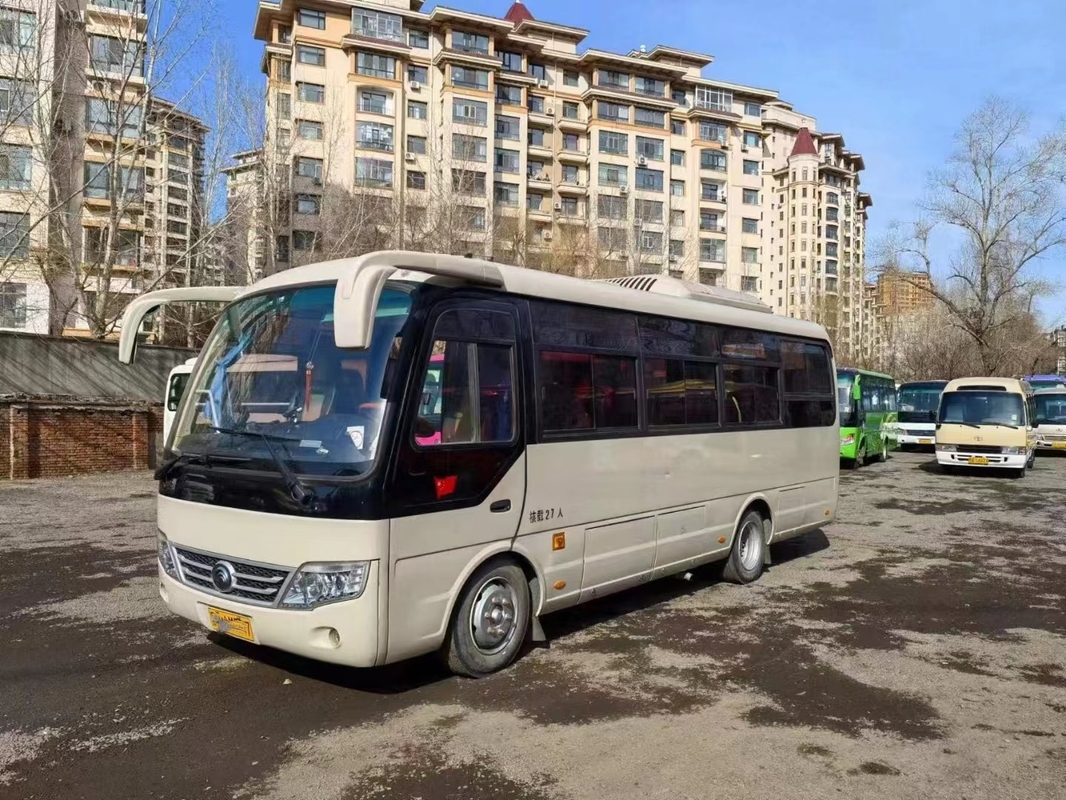 Mesin Yuchai Depan Bus Penumpang Bekas Tahun 2017 Second Hand Yutong Bus Sliding Windows 27 Seats