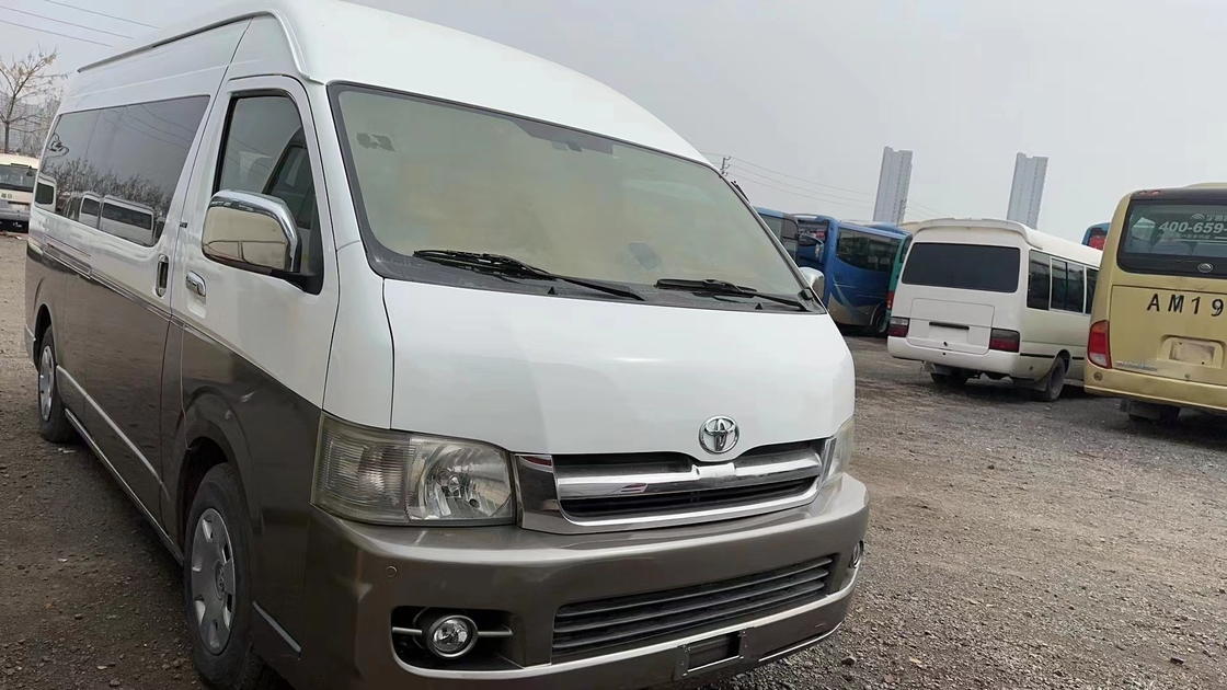 Bus Bekas Jepang Toyota Hiace 15 Kursi Minibus Mewah Kedua Colokan Pengisi Daya Mesin Depan
