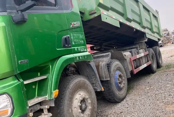 Truk Komersial Bekas 8 × 4 430hp Mesin Weichai Second Hand SHACMAN D'LONG X3000 Dump Truck