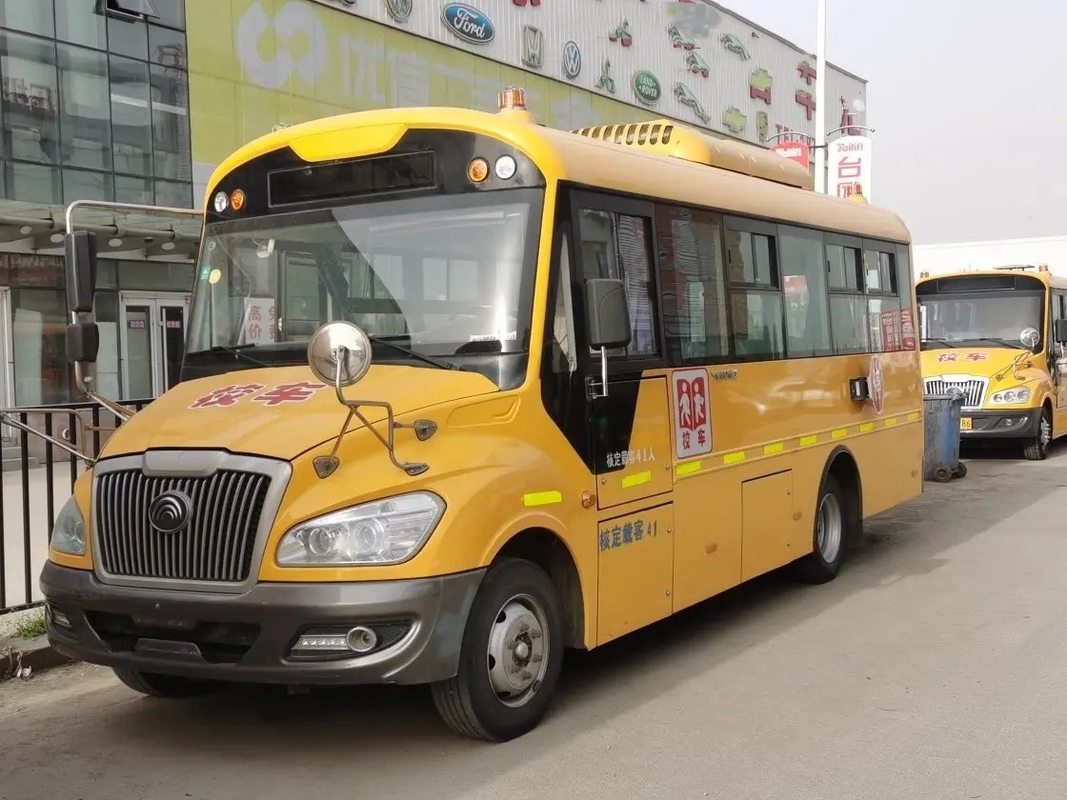 Beli Bus Sekolah Bekas 41 Seat 7 Meter Sliding Windows 2nd Yutong Bus ZK6729D