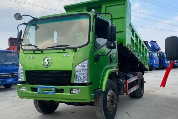 Mining Dump Truck 150hp 4×2 Warna Hijau SHACMAN SX3310 Fast Gearbox Rated Load 15.37t