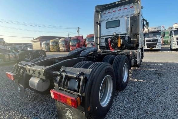 Trailer Alat Bekas 6X4 460hp Max Trailer Massa 40t Digunakan Kepala Traktor Foton BJ4259