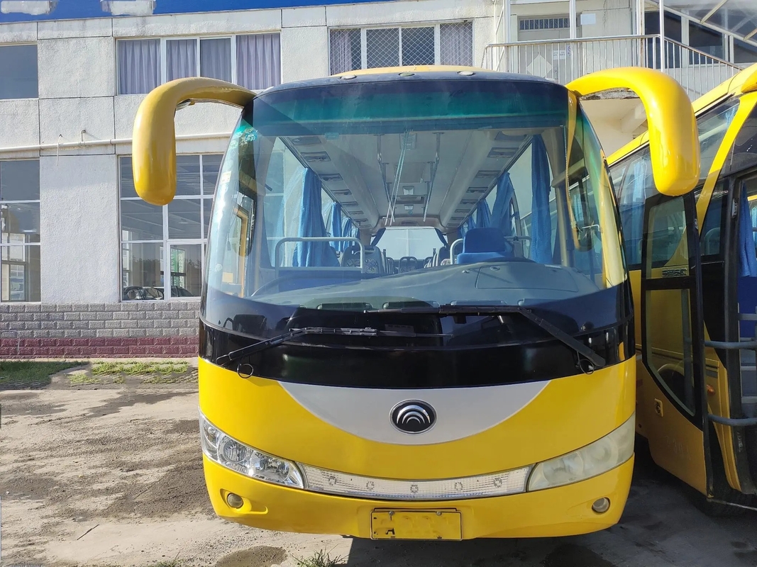 30 Kursi Pelatih Penumpang Bekas Warna Kuning Mesin Yuchai Second Hand Yutong ZK6798