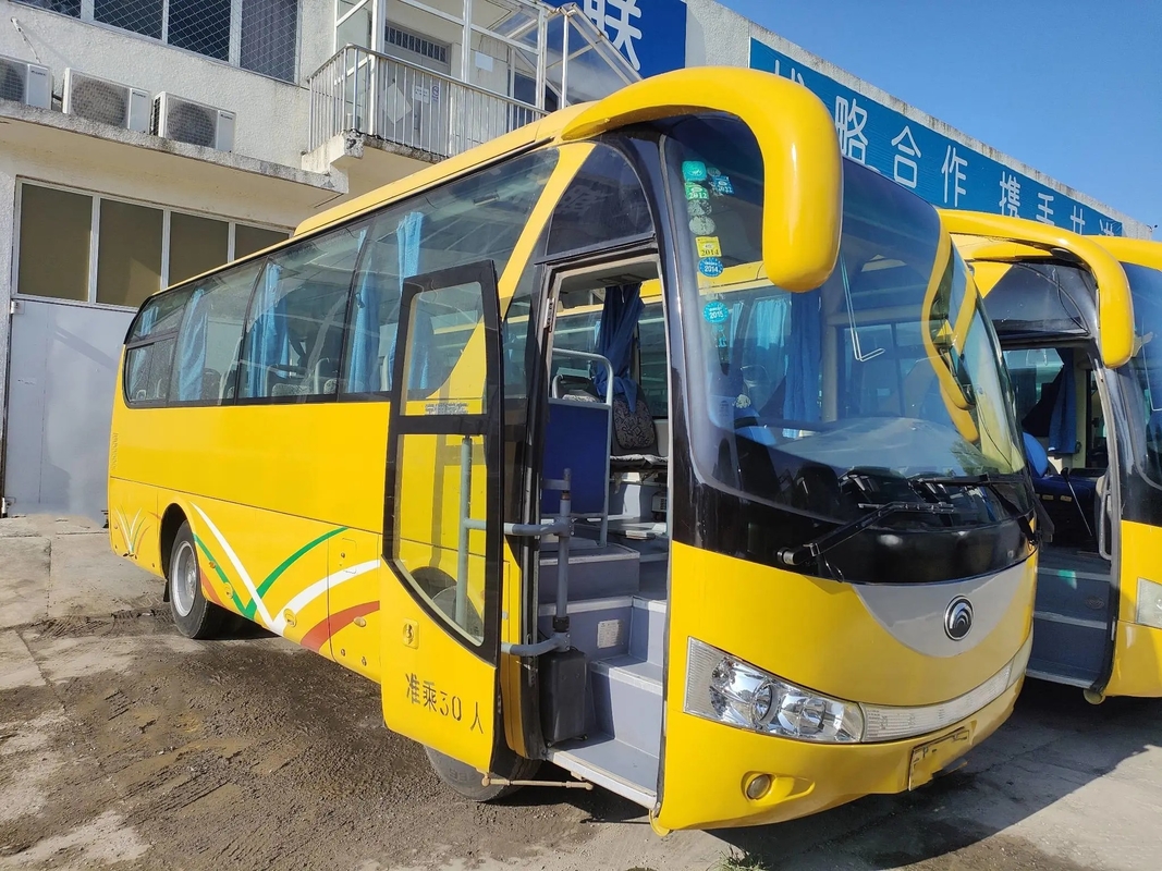 30 Kursi Pelatih Penumpang Bekas Warna Kuning Mesin Yuchai Second Hand Yutong ZK6798