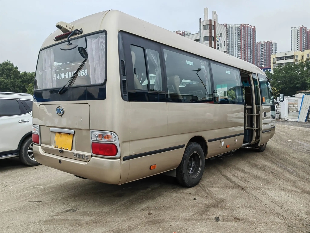 2nd Hand Mini Bus 15 Kursi Pintu Ayun Eksternal Warna Sampanye 7 Meter Bus Wisata Ankai HFF6701