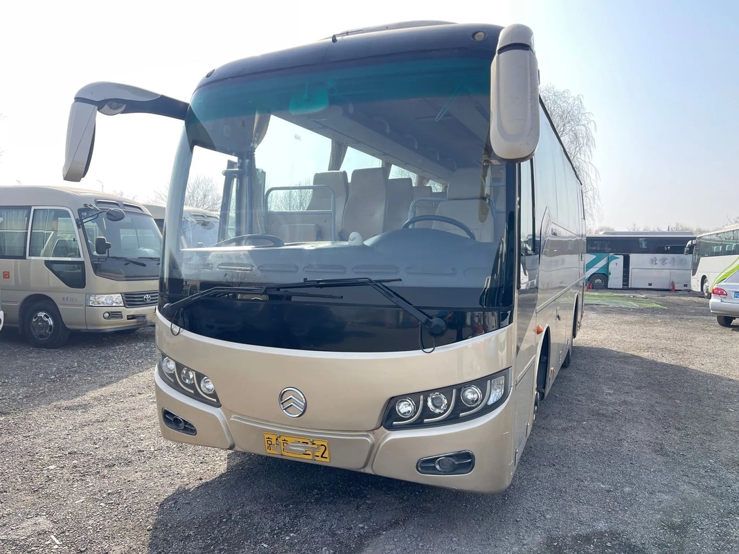 Old Coach Bus 37 Kursi Transmisi Manual Mesin Belakang LHD Menggunakan Air Conditioner Golden Dragon XML6857