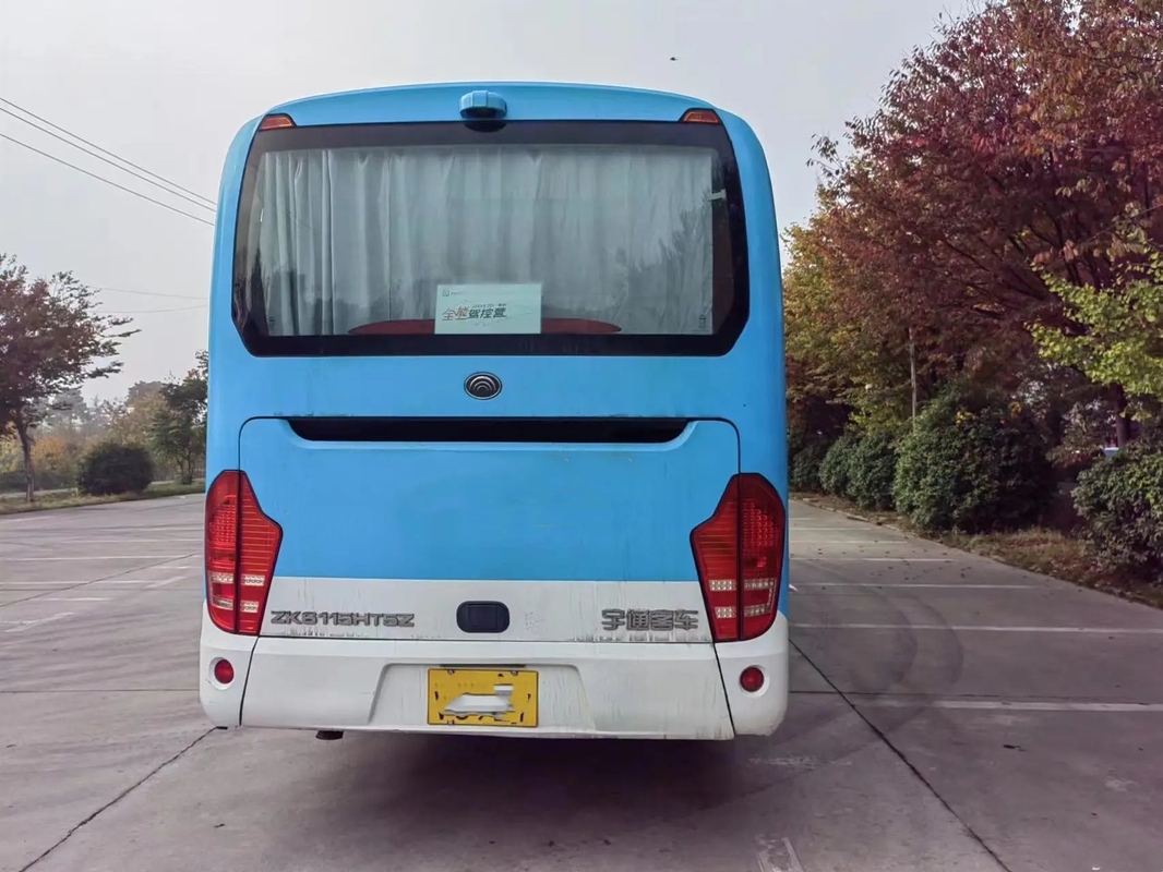 Bus Antar-Jemput Bekas 47 Kursi Yuchai 6 Mesin Silinder Air Conditioner 10,7 Meter Second Hand Young Tong ZK6115