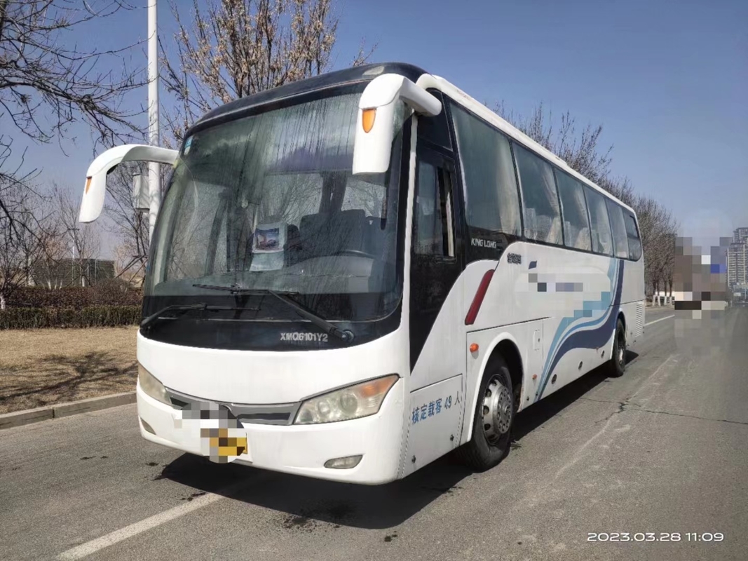 2nd Hand Bus 10.5 Meter Jendela Penyegelan Pintu Penumpang Tengah 47 Kursi AC Digunakan Kinglong Bus XMQ6101