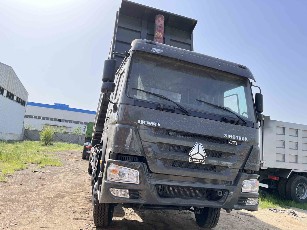 Truk Tipper Bekas Mesin Sinotruck 371hp 10,5 Meter 16t Nilai Beban 8×4 Tangan Kedua HOWO ZZ3317