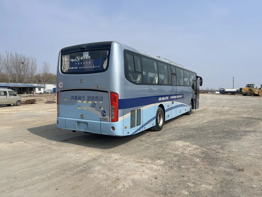 2nd Hand Bus Tahun 2016 Digunakan Kinglong Bus XMQ6120 Warna Biru Muda 48 Kursi Mesin Yuchai 12 Meter