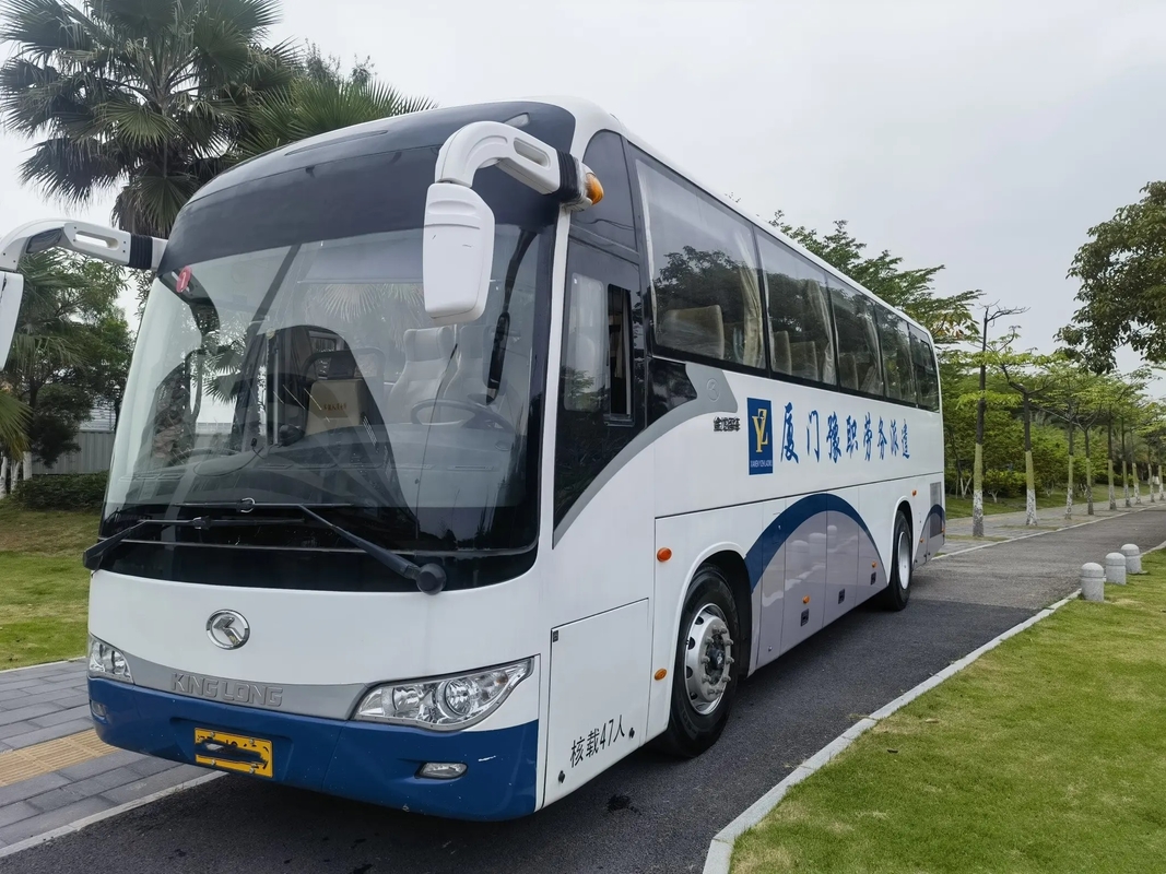 2nd Hand Bus Tahun 2016 Pintu Ganda 47 Kursi Mesin Yuchai 6 Silinder LHD/RHD Digunakan Kinglong XMQ6117