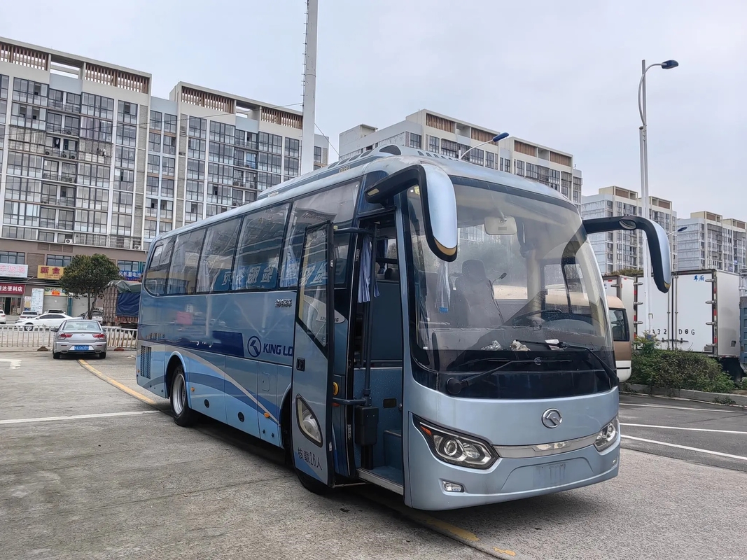 Shuttle Bus Bekas 26 Kursi Sealing Window 8.5 Meter Transmisi Manual Mesin 220hp Kinglong Bus XMQ6859