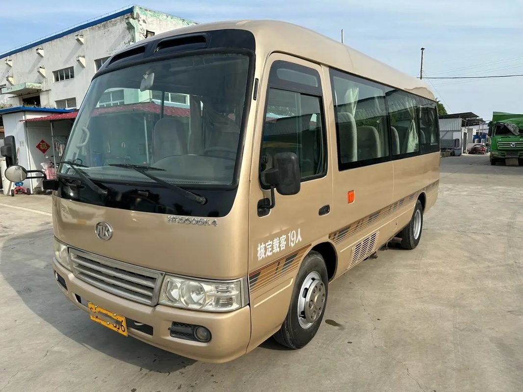 Dealer Minibus Bekas EURO IV 19 Kursi Warna Sampanye Mesin Yuchai 6 Meter Pintu Lipat Bus Ankai Bekas HK6606