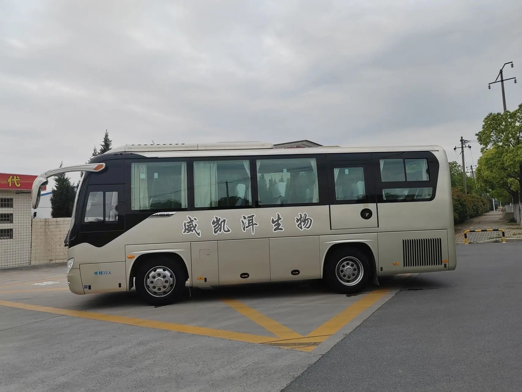 Pelatih Penumpang Bekas 8 Meter Transmisi Manual Young Tong Bus ZK6816 Mesin Langka 32 Kursi AC