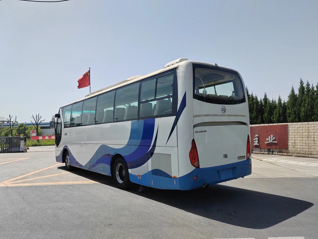 Bus Perjalanan Bekas Mesin Langka 46 Kursi Sealing Window Dengan Kompartemen Bagasi A / C Golden Dragon Bus XML6103
