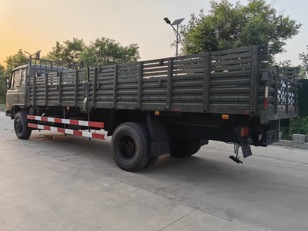 Truk Ringan Bekas Mesin Cummins 4 × 2 Mode Drive LHD / RHD Truk Kargo Donfeng Bekas 6,8 Ton Berat Curb