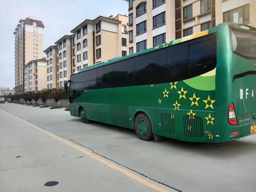 Bus Jarak Jauh 55 Kursi Pelatih Mewah Warna Hijau Transmisi Manual Tahun 2017 Bus Yutong Bekas ZK6127