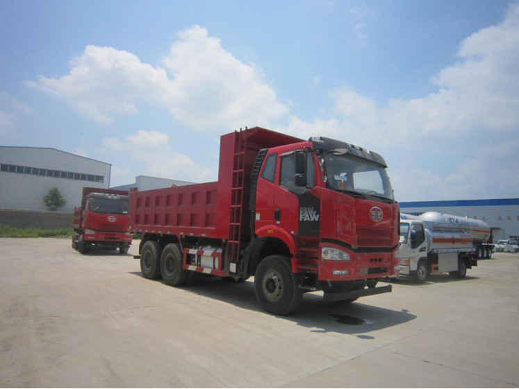 Truk Dump Bekas 6×4 Drive Mode Flat Cabin EURO II Standar Emisi 6 Silinder FAW Tipper Truck RHD