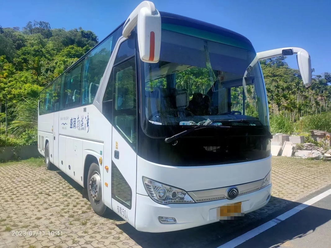 Pelatih Penumpang Bekas Leaf Spring 50 Kursi Pintu Ganda Mesin Langka Penggerak Tangan Kiri 2nd Hand Yutong Bus ZK6119