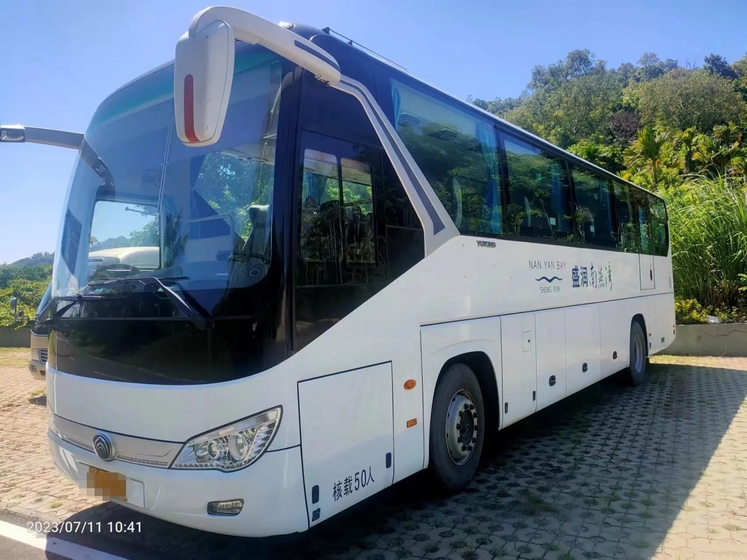 Pelatih Penumpang Bekas Leaf Spring 50 Kursi Pintu Ganda Mesin Langka Penggerak Tangan Kiri 2nd Hand Yutong Bus ZK6119