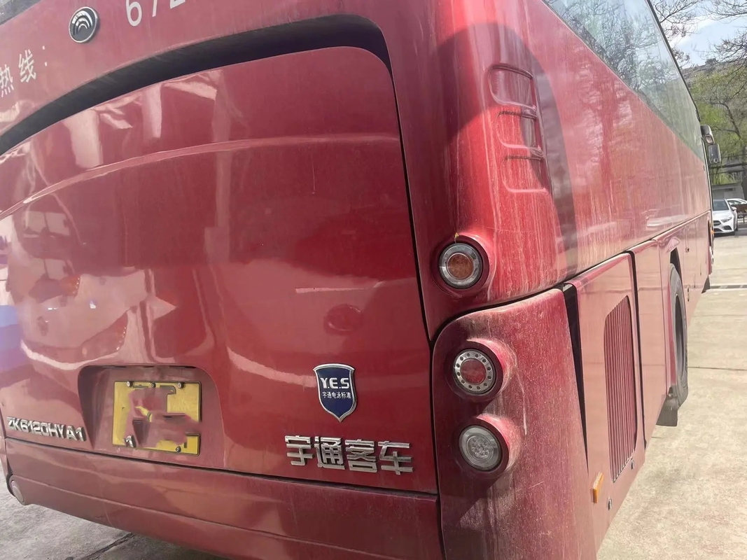 Bus Bekas Dan Pelatih EURO IV 55 Kursi Panjang 12 Meter Mesin Yuchai AC Yutong Bus ZK 6120