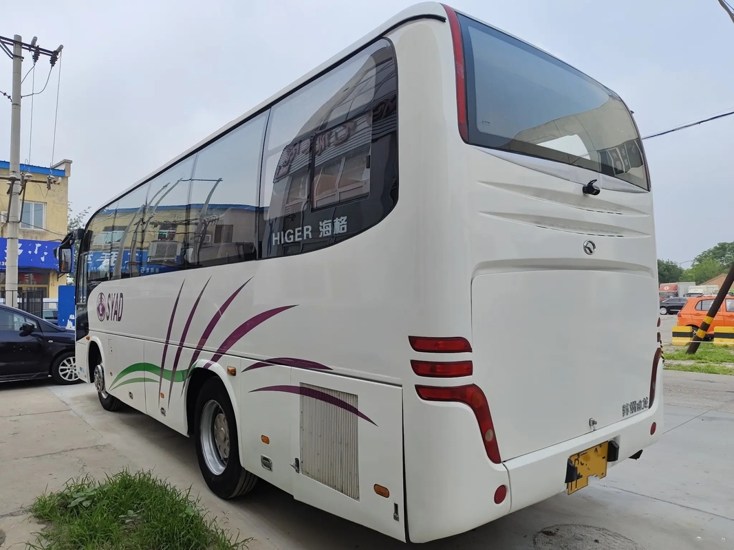 Mesin Yuchai Bus Komersial Bekas 200hp Rak Bagasi 37 Kursi Warna Putih Penggerak Tangan Kiri Higer Bus KLQ6856