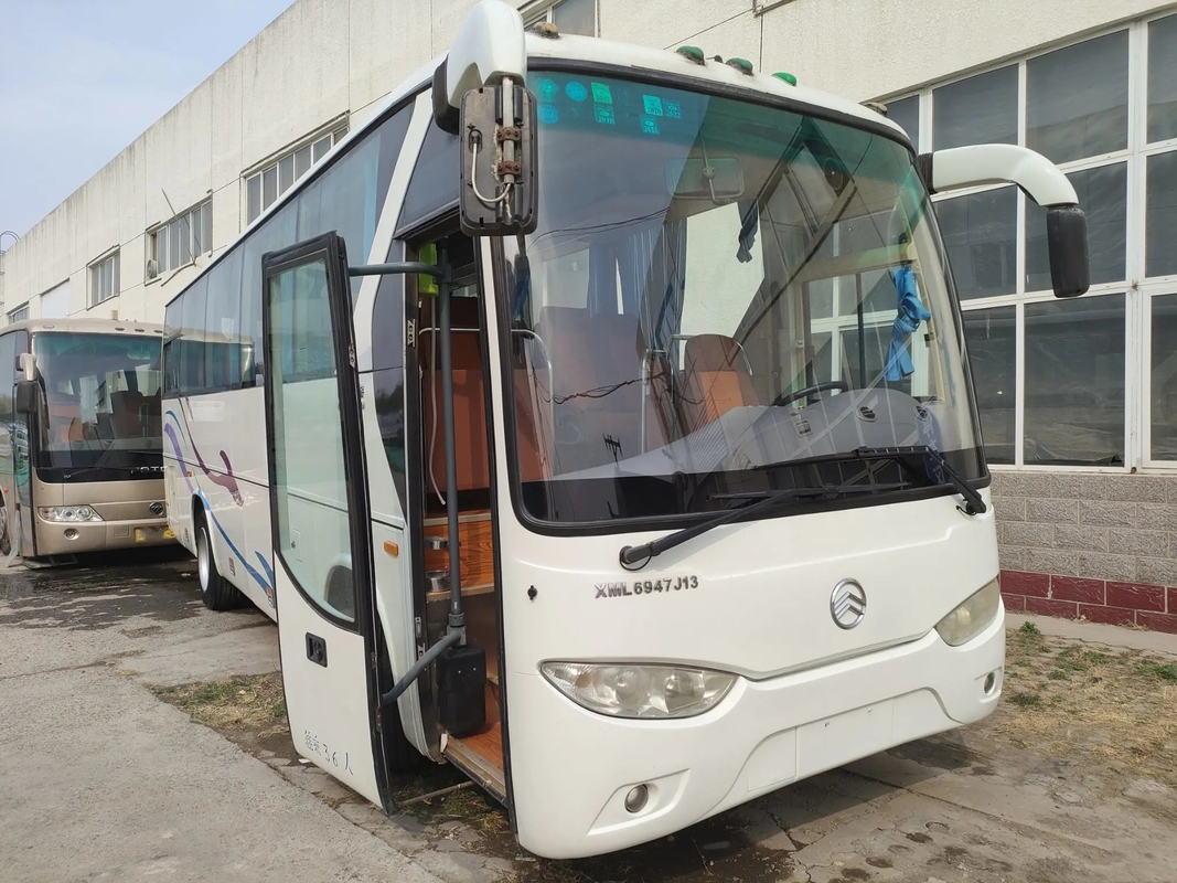 Pelatih Diesel Bekas 36 Kursi AC Lantai Bagus 2 + 2 Tata Letak Kursi LHD / RHD Golden Dragon XML9647