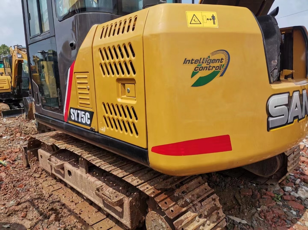 Truk Bekas 7 Ton Bekas SANY Excavator Mesin Isuzu 4 Silinder Kapasitas Tangki Bahan Bakar 150L