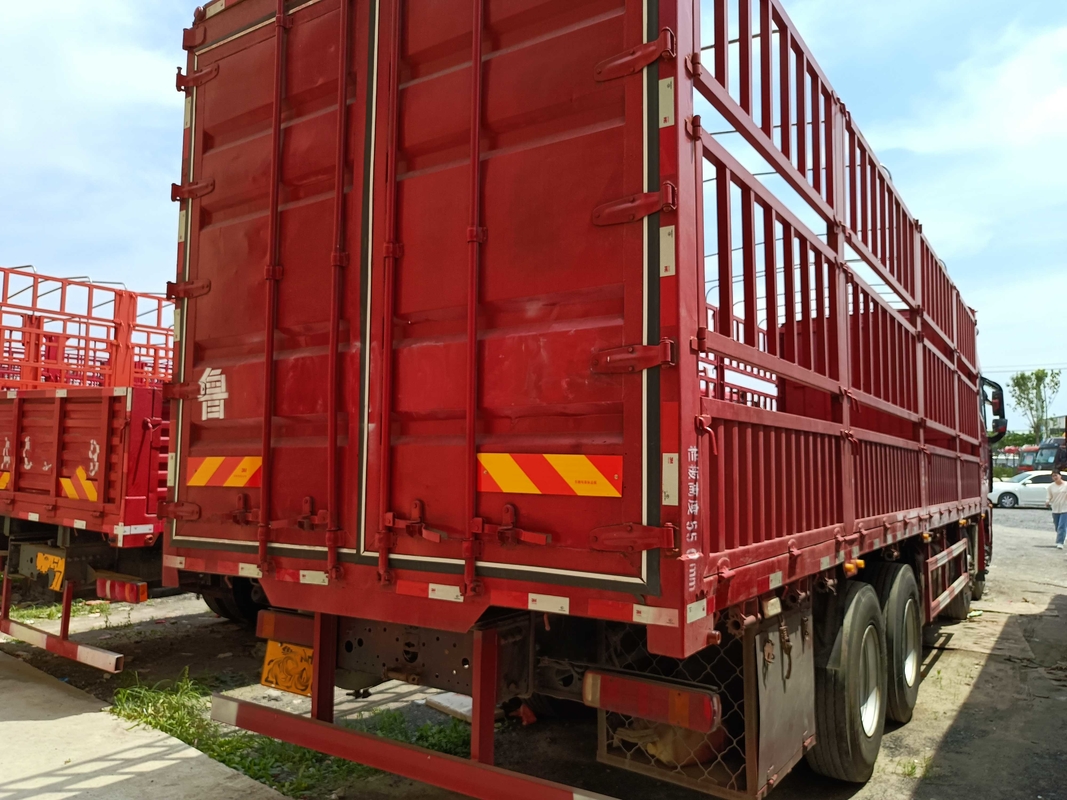 2nd Hand Lorry Mesin Diesel Panjang 12 Meter 8 × 4 Drive Mode Drive Tangan Kiri Truk Pagar Foton Tahun 2020