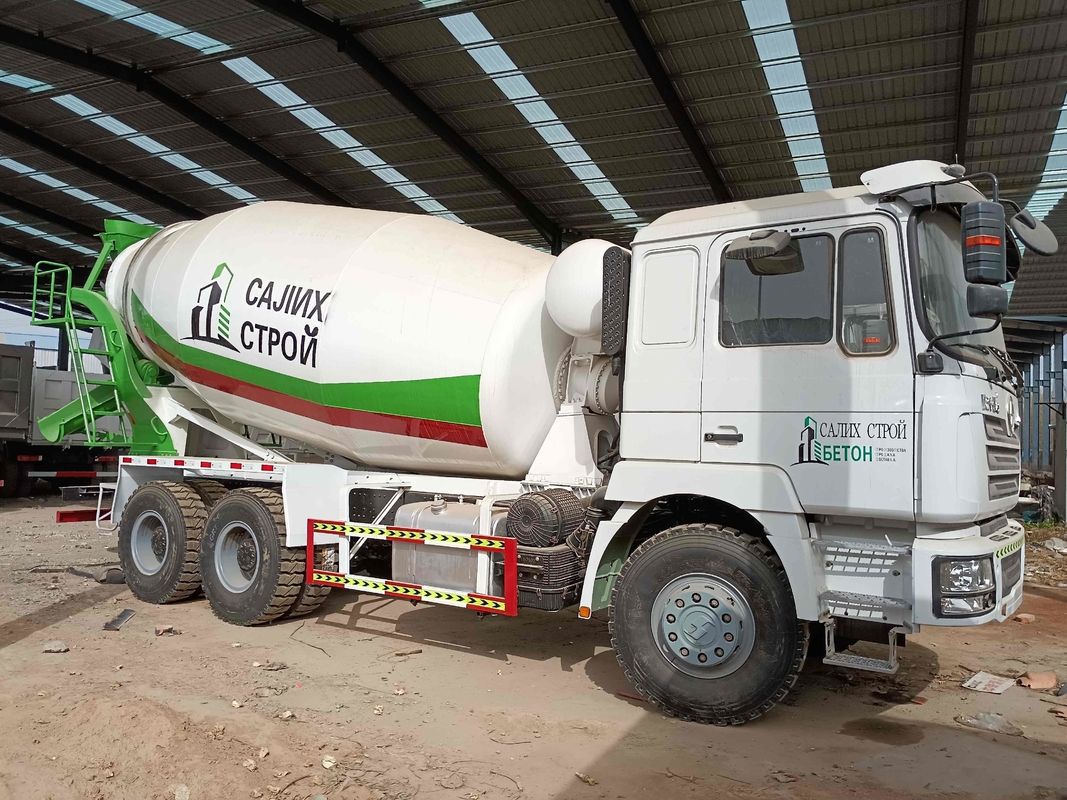 Truk Pengaduk Semen Bekas Volume Dinamis 5m³ Nilai Beban Pemuatan 11 Ton Mesin Weichai 6×4 Mode Penggerak