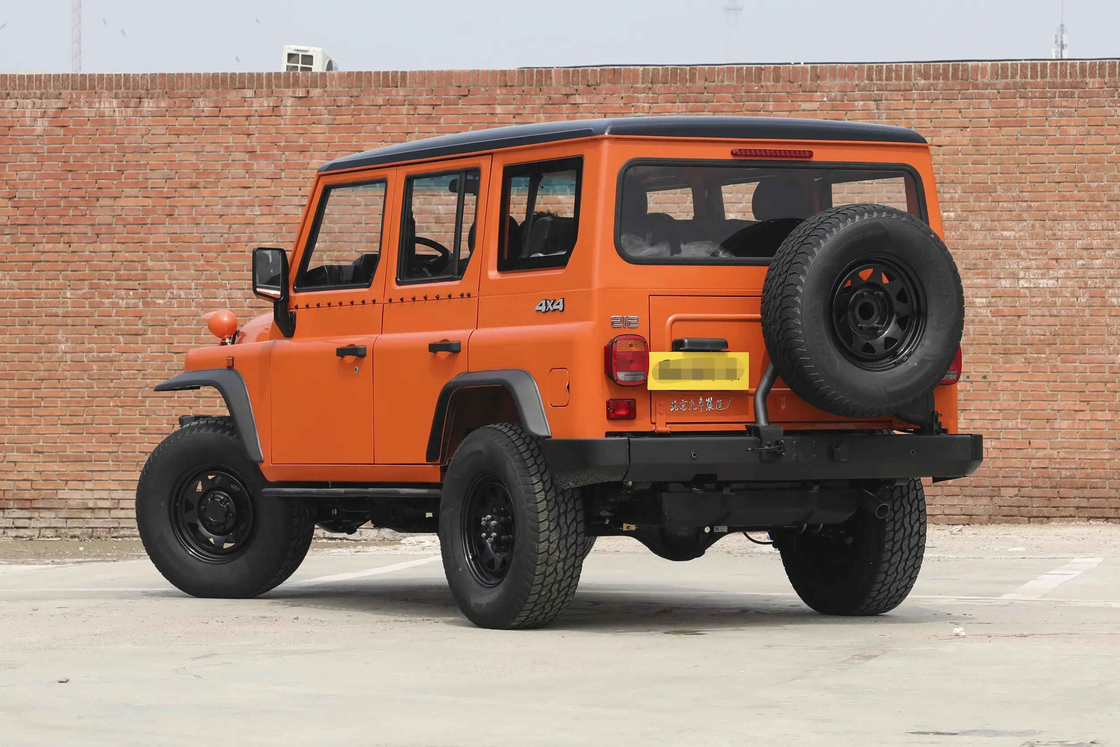 SUV Untuk Dijual BAW 4*4 Drive Mode 6 Speed Manual Transmission Oil Engine Off-Road