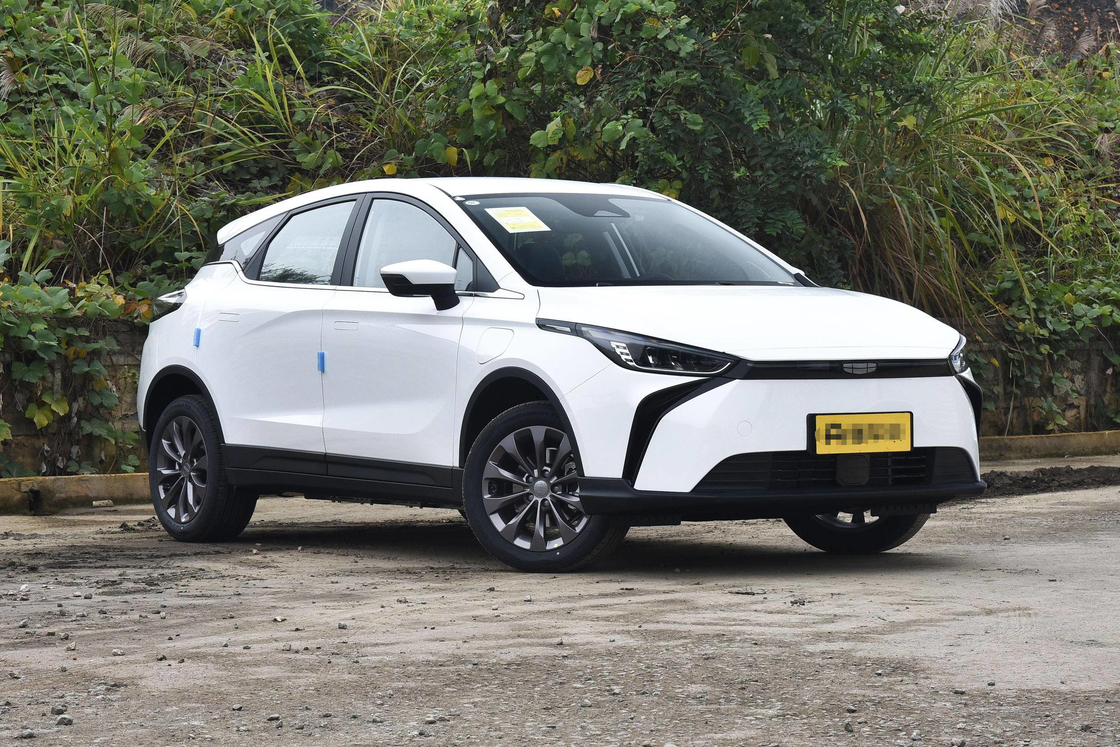 Mobil Listrik Baru Geely Atlas M6 Model 5 Kursi 450km Jarak Panjang Daya Baterai
