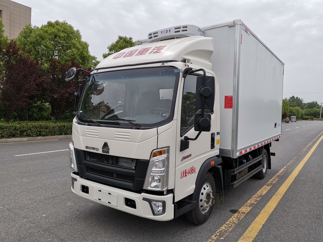 160hp Truk Dengan Pendingin Howo 18 Kubik Mesin Van Weichai 4 * 2 Drive Mode