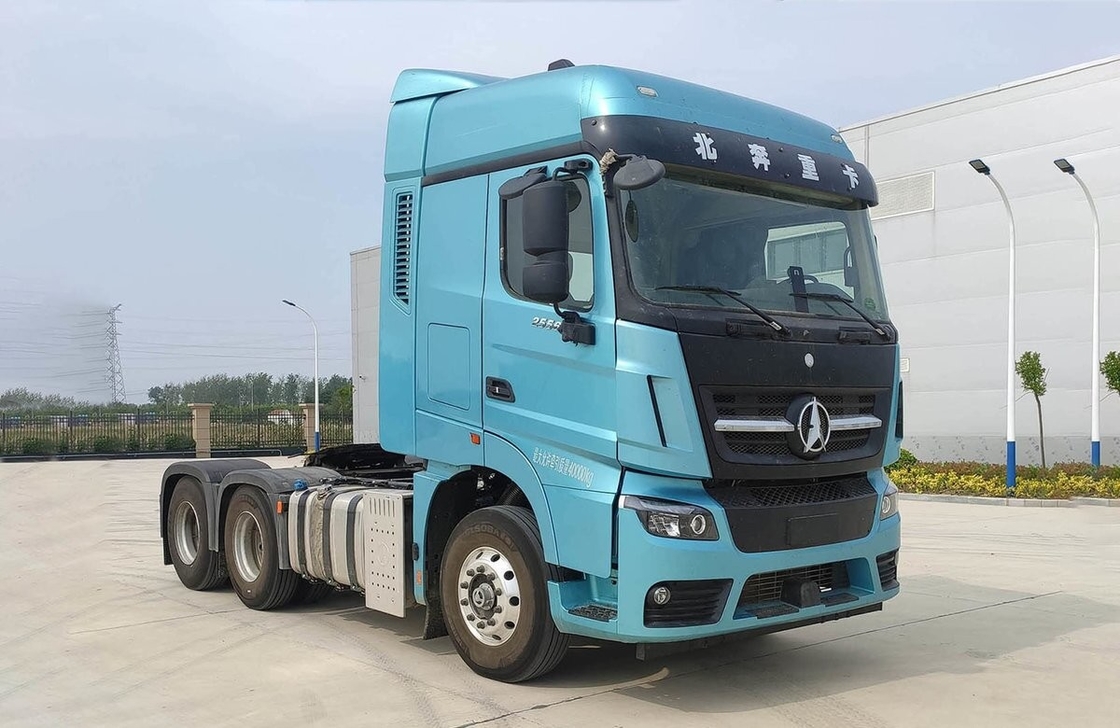 Zf Gearbox Amt 560hp bekas truk minyak bahan bakar Beiben kepala kuda 6 * 4 Drive Mode 3 poros