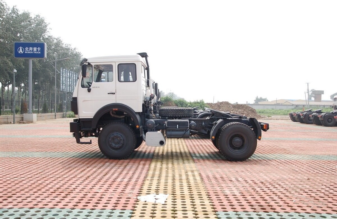 6 ban bekas truk tugas menengah 4 * 2 Beiben kepala Traktor 300 Hp atap datar Euro 3