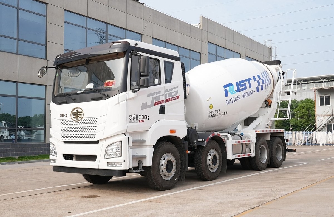 Truk pengaduk beton Jiefang 8*4 Drive Mode Truk beton bekas 7,74 kubik atap datar