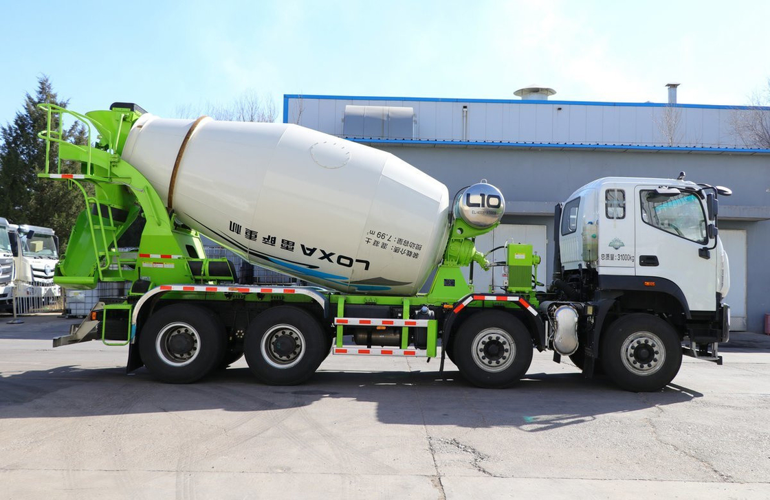 Merek Cina Mixer 8 * 4 Siap Campuran Beton Truk 350hp Euro 6 Kiri Drive