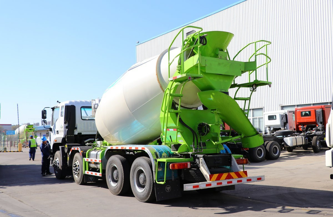 Merek Cina Mixer 8 * 4 Siap Campuran Beton Truk 350hp Euro 6 Kiri Drive
