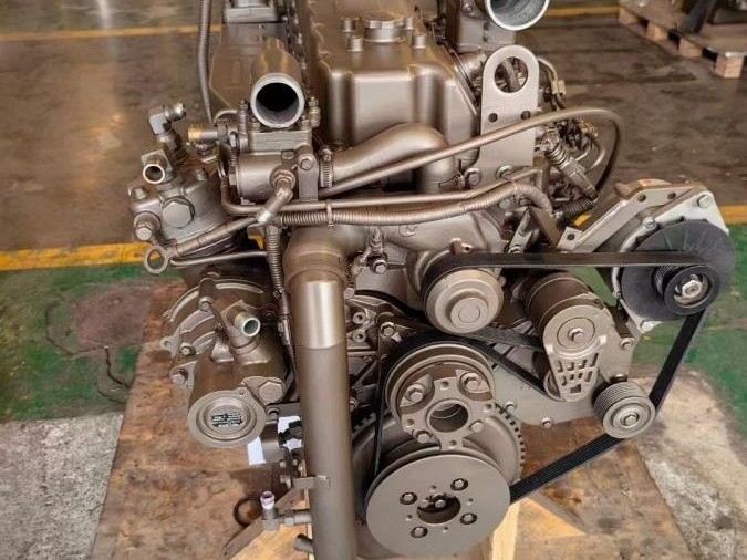 Bus bekas suku cadang YuChai6L260-42 Mesin Euro 4 Diesel 260 tenaga kuda maksimum