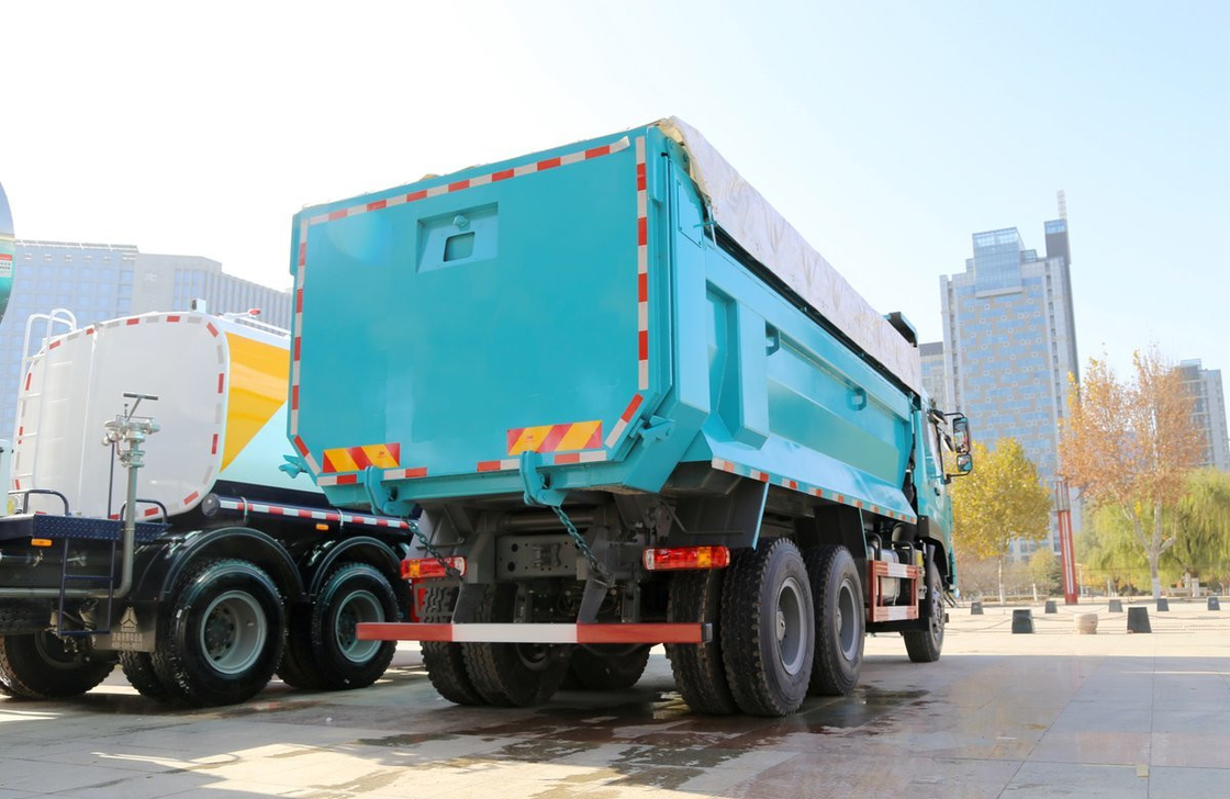 Truk Pertambangan Sino 380hp Inline Enam Silinder 8,7 Meter Panjang 6 * 4 Steyr D78 LHD / RHD