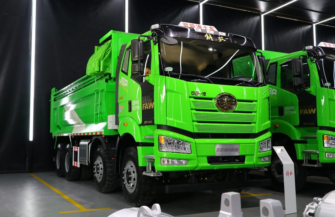 Truk bekas Tipper Dijual 12 Ban FAW J6P Truk dump CNG 460hp Kabin atap datar