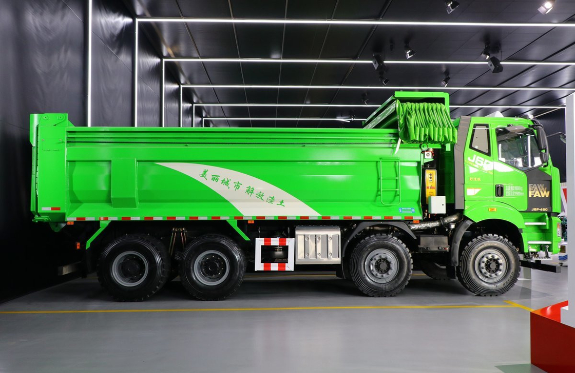 Truk bekas Tipper Dijual 12 Ban FAW J6P Truk dump CNG 460hp Kabin atap datar